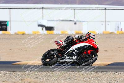 media/Jan-16-2022-CVMA (Sun) [[7f3d92989d]]/Race 3 Amateur Supersport Middleweight/